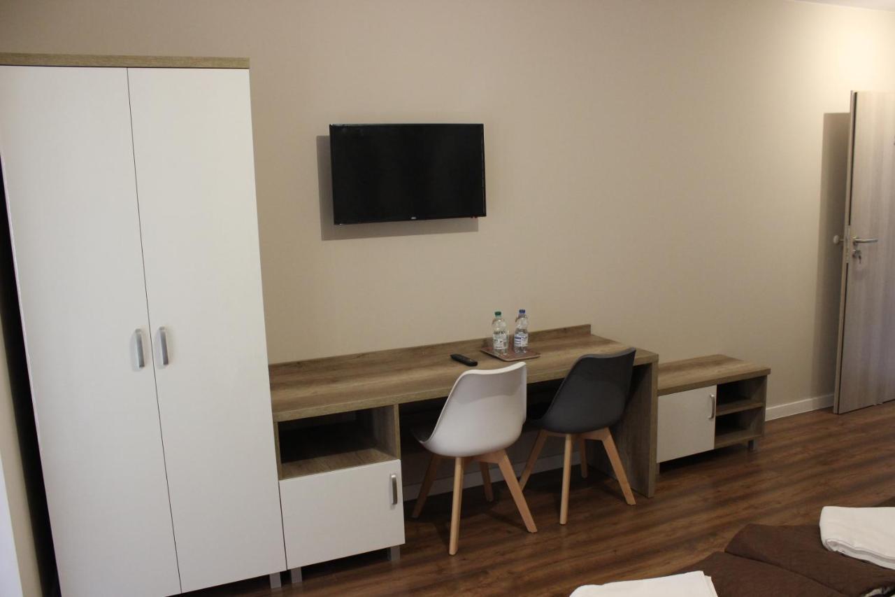 Hotel Pod Strzecha Kielce Exteriör bild